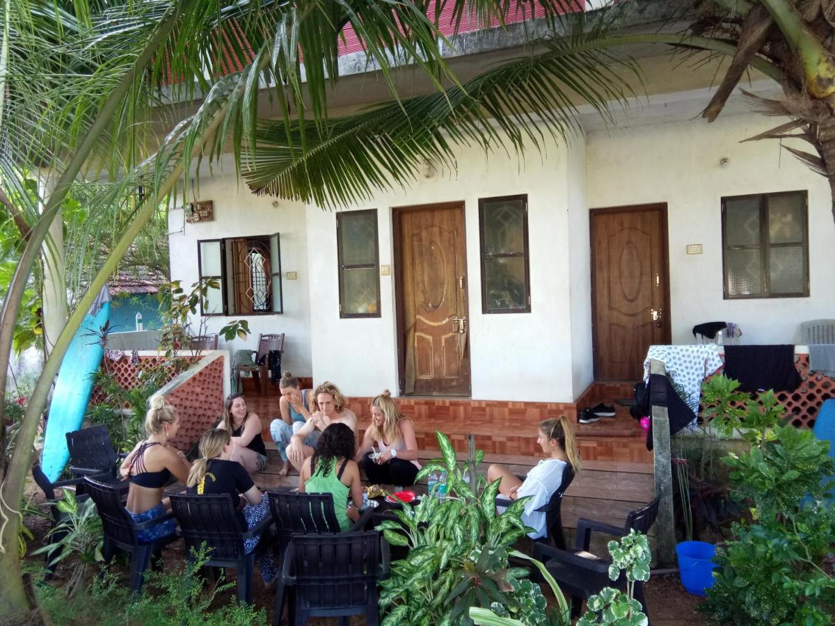 Cocopelli Guest House Gokarna  Exteriör bild
