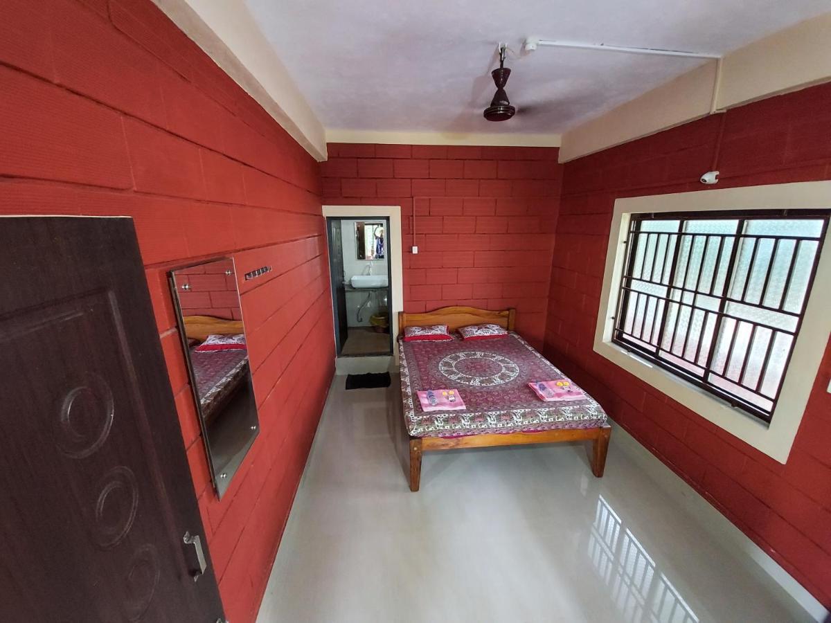 Cocopelli Guest House Gokarna  Exteriör bild