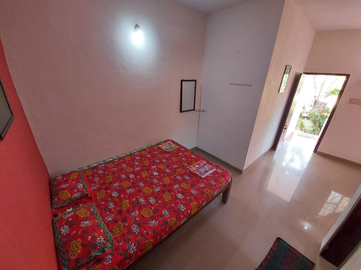 Cocopelli Guest House Gokarna  Exteriör bild