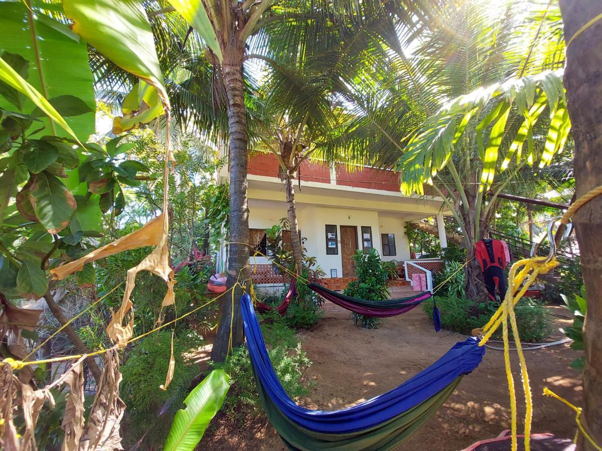 Cocopelli Guest House Gokarna  Exteriör bild