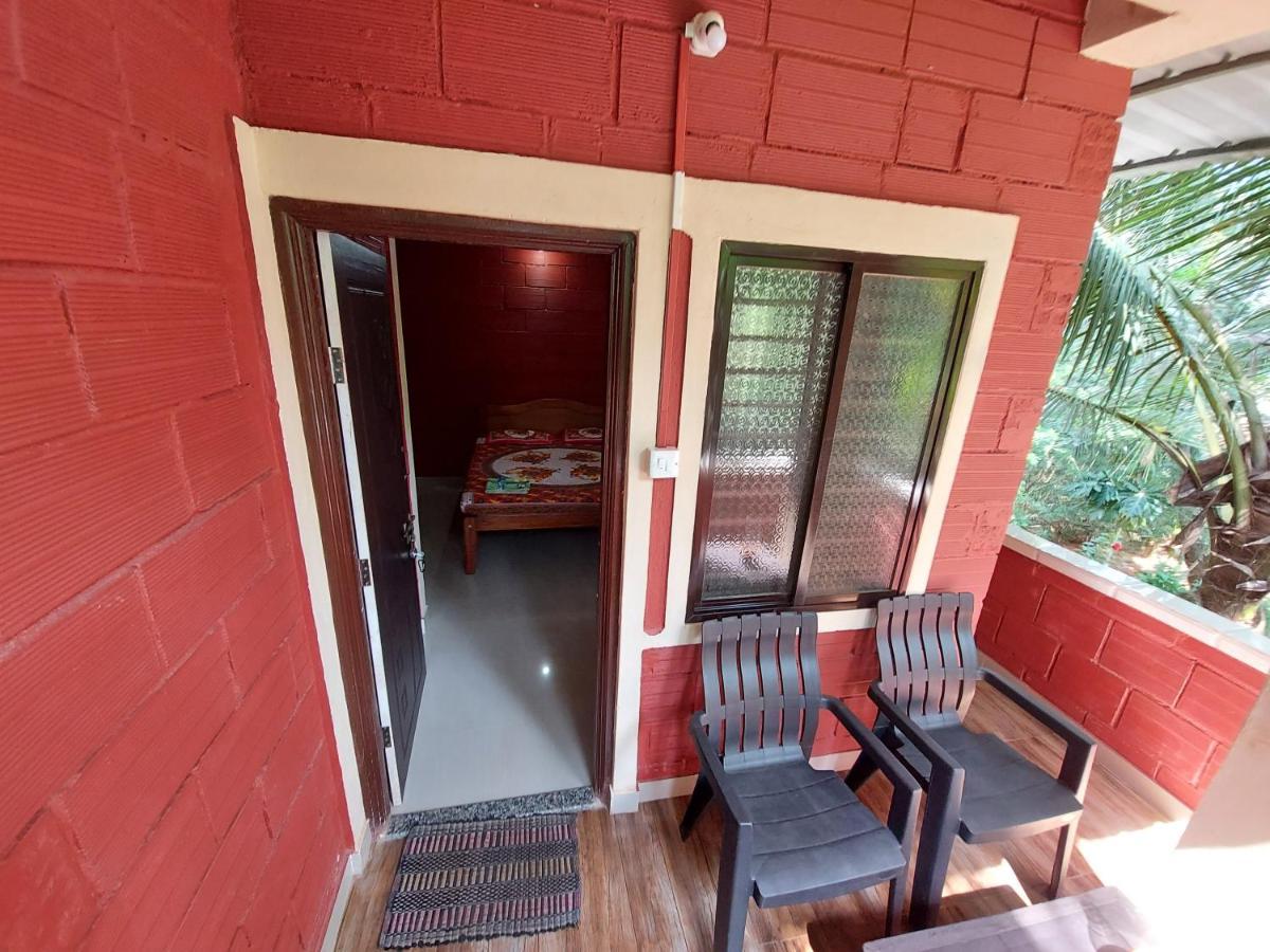 Cocopelli Guest House Gokarna  Exteriör bild